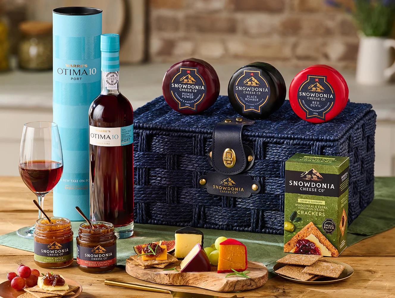 Cheese & Port Lover's Hamper - Image 2